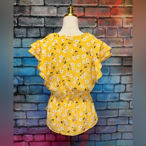 Monteau Yellow Floral Top - Picture 3 of 3